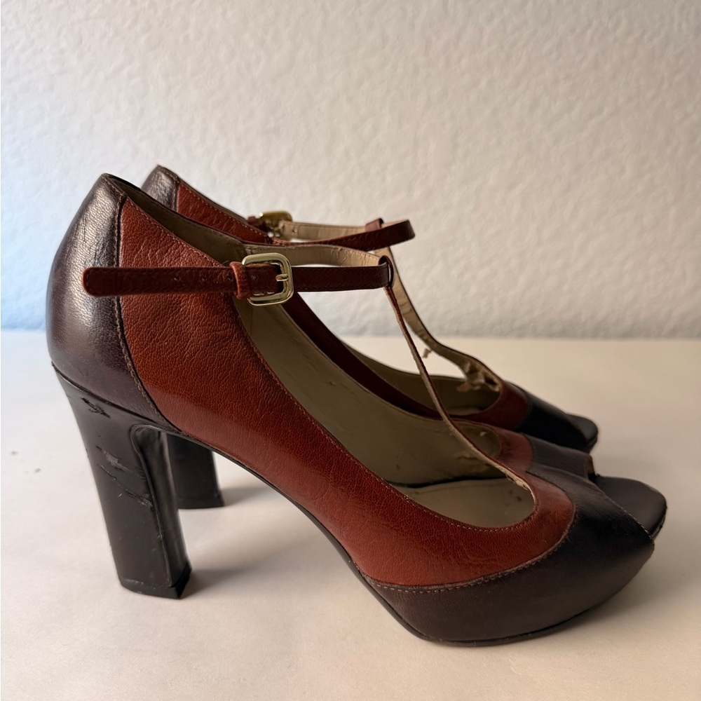 Naturalizer Baila Two-Tone Brown Leather T-Strap Peep Toe Heels